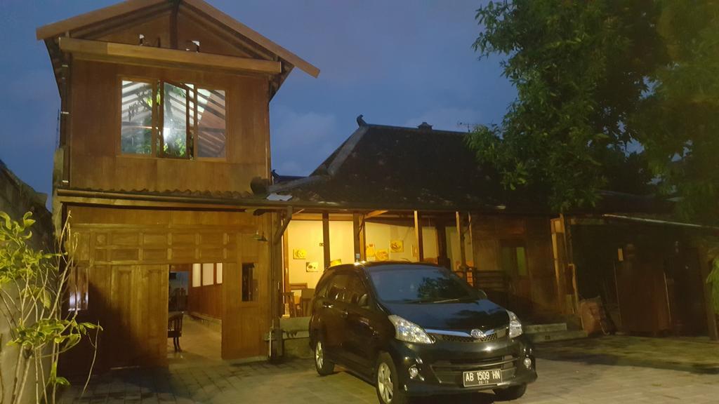 Ndalem Mj Homestay Yogyakarta Dış mekan fotoğraf