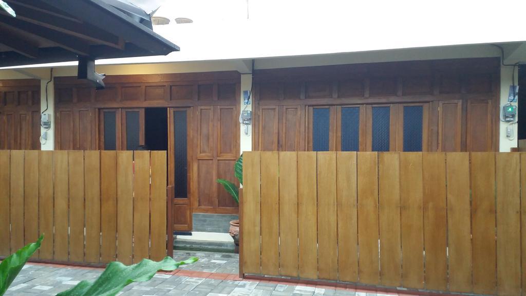 Ndalem Mj Homestay Yogyakarta Dış mekan fotoğraf
