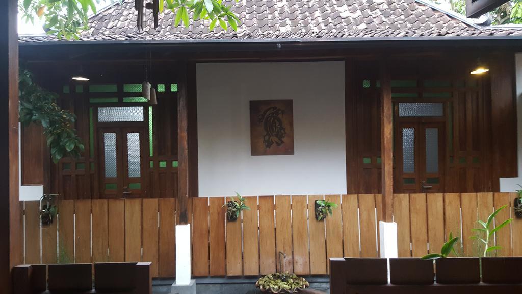 Ndalem Mj Homestay Yogyakarta Dış mekan fotoğraf